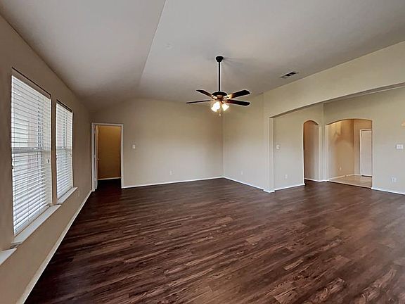 4th image of 1-2236 Timber Creek Dr #1