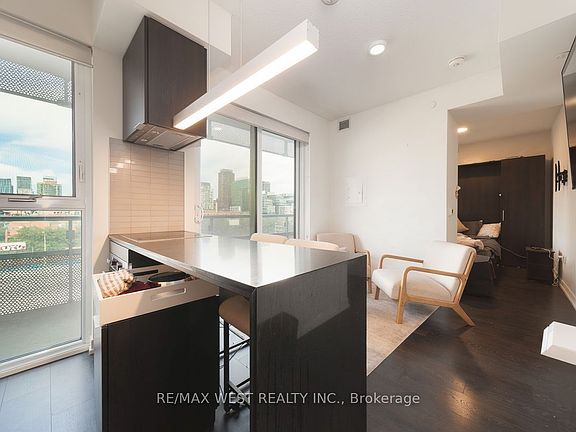 2nd image of 15 Lower Jarvis St #514