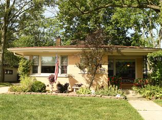 18814 Carson Dr, Homewood, IL 60430