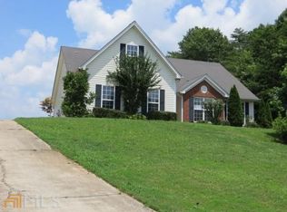 30 Beacon Dr, Maysville, GA 30558