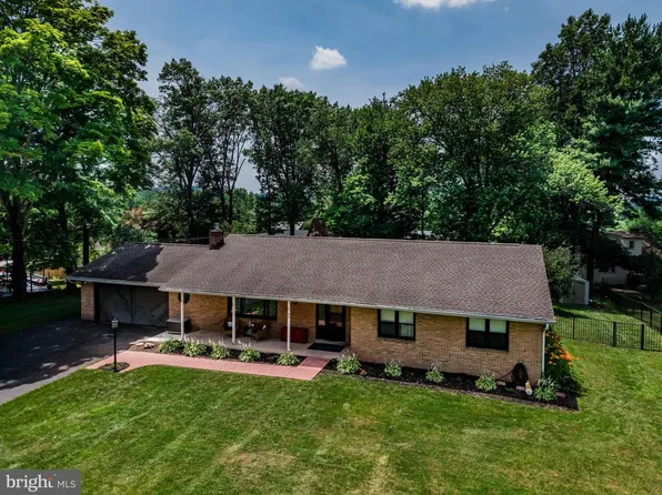 45 Mulligan Dr, Etters, PA 17319