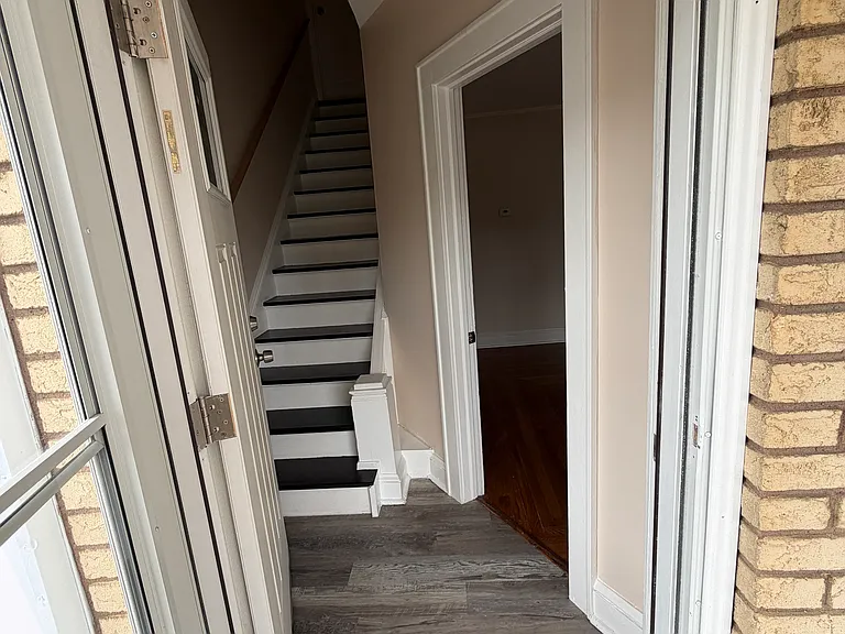 28 Hillside Ave #2 — Photo 5