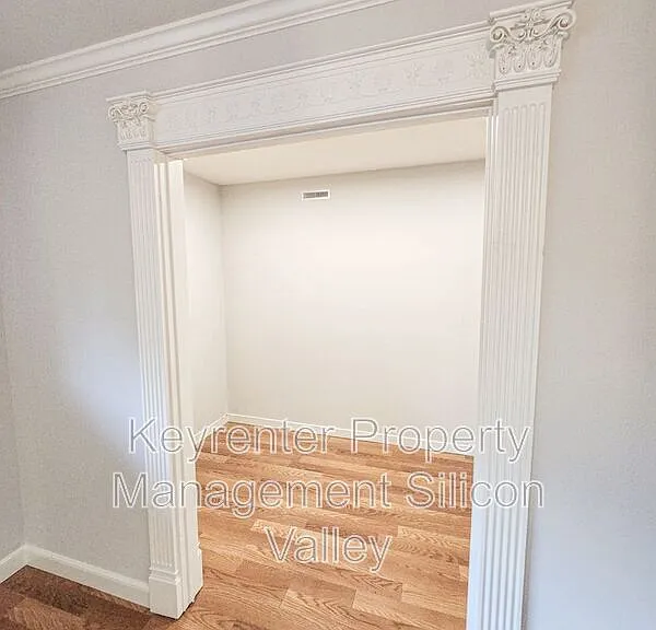 460 Lassen St #7 — Photo 13