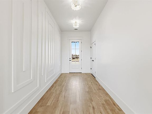 2nd image of 4381 Raymond Ln