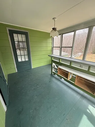 744 Kent St #2 Photo 1