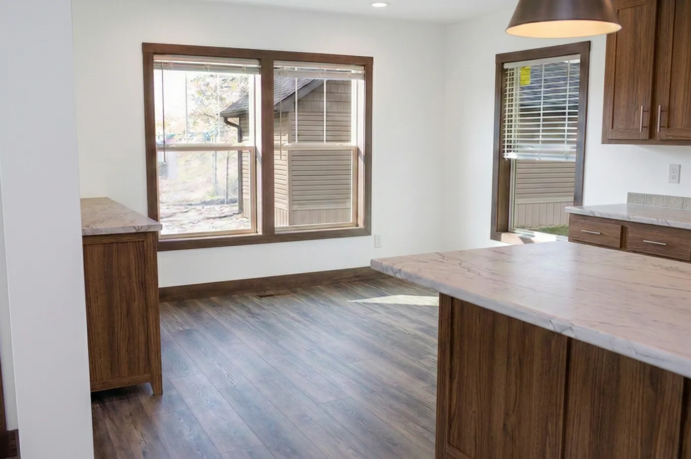 545 Tower View Ave - 4BD-2.5BA — Photo 4