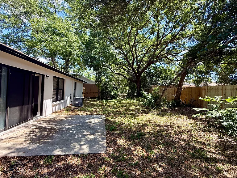 7502 Culver Ln — Photo 24