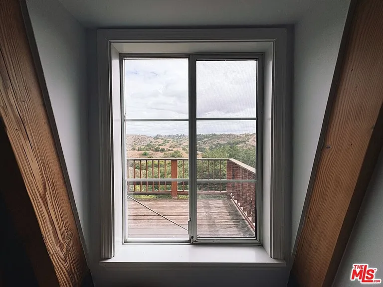 22013 Alta Dr — Photo 27
