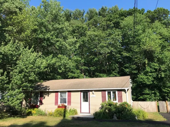 466 Mattakeesett St, Pembroke, MA 02359