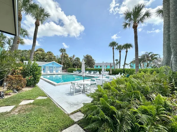 13509 S Indian River Dr, Jensen Beach, FL