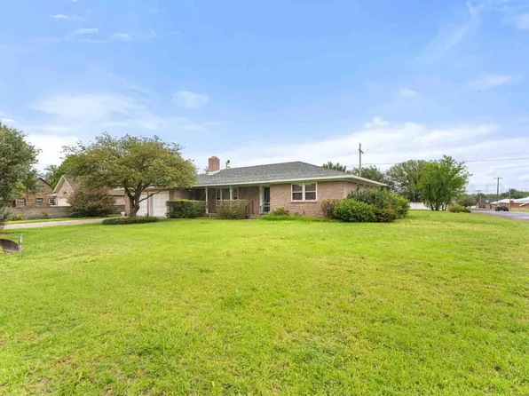 905 S Main St, Wheeler, TX 79096