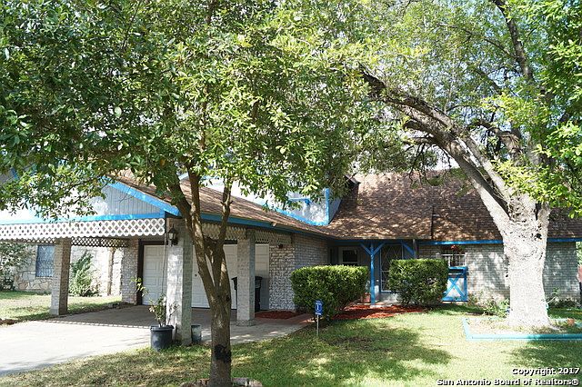 1st image of 2406 Town Gate Dr