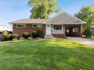 4301 Elizabeth St, Rockville, MD 20853
