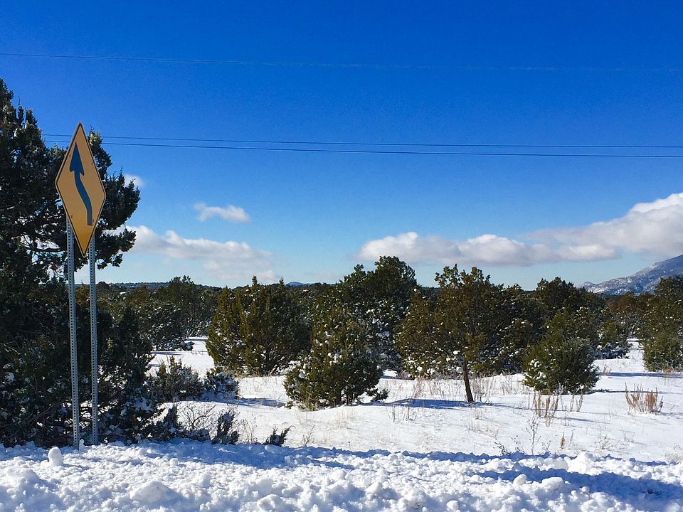2nd image of Sedillo Hill Road