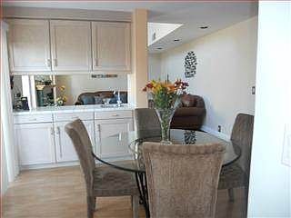 4th image of 2315 Villa Pl