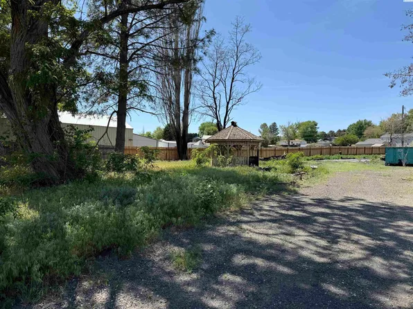 70304 N River Rd, Benton City, WA 99320