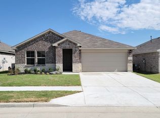9456 Golden Tree Ave, Fort Worth, TX 76108
