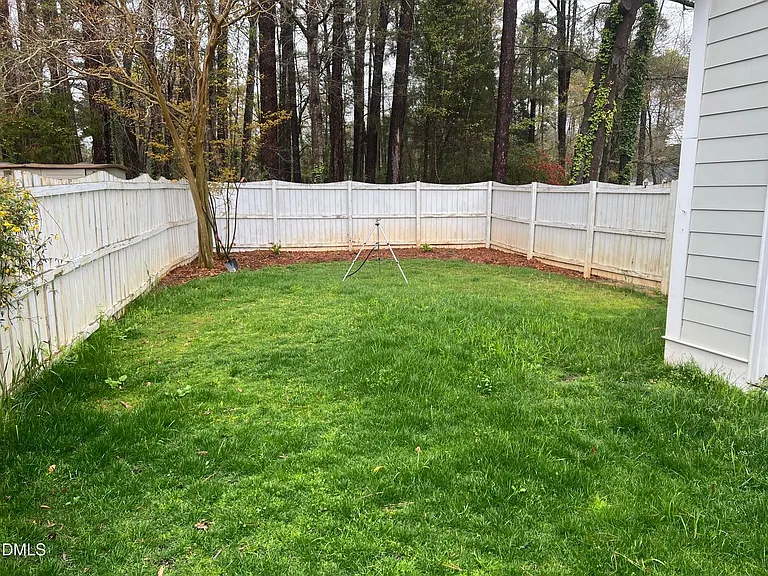 2200 Misskelly Dr — Photo 18