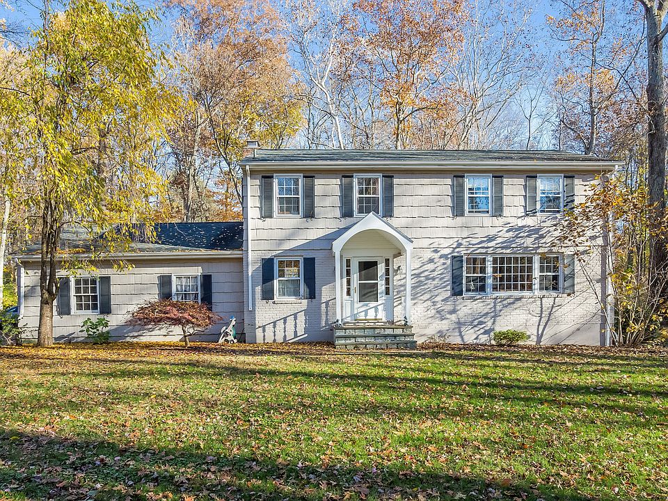 1st image of 50 Alexandra Dr
