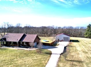 6751 Fox River Dr #C, Yorkville, IL 60560