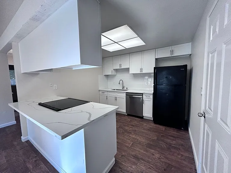 6608-6610 Summer Rain Way — Photo 4