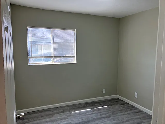 1111 Holly Ave #6 — Photo 6