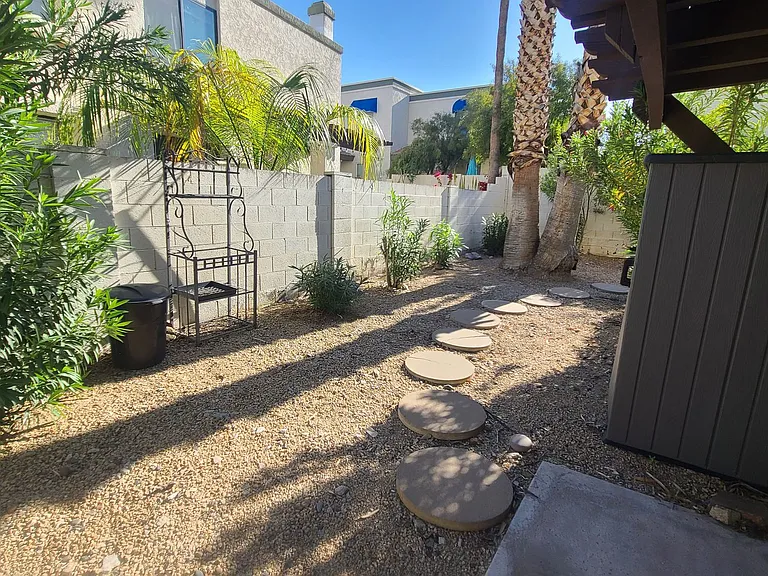 8645 S 51st St #1 — Photo 28