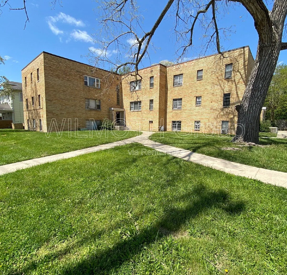 2 bed, 1.0 bath, 850 sqft, $750 — Photo 1