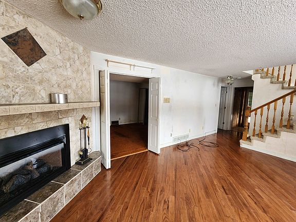 5th image of 2815 Wildwood Ct
