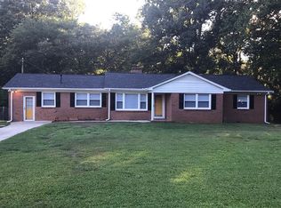 6217 King George Dr, Charlotte, NC 28213