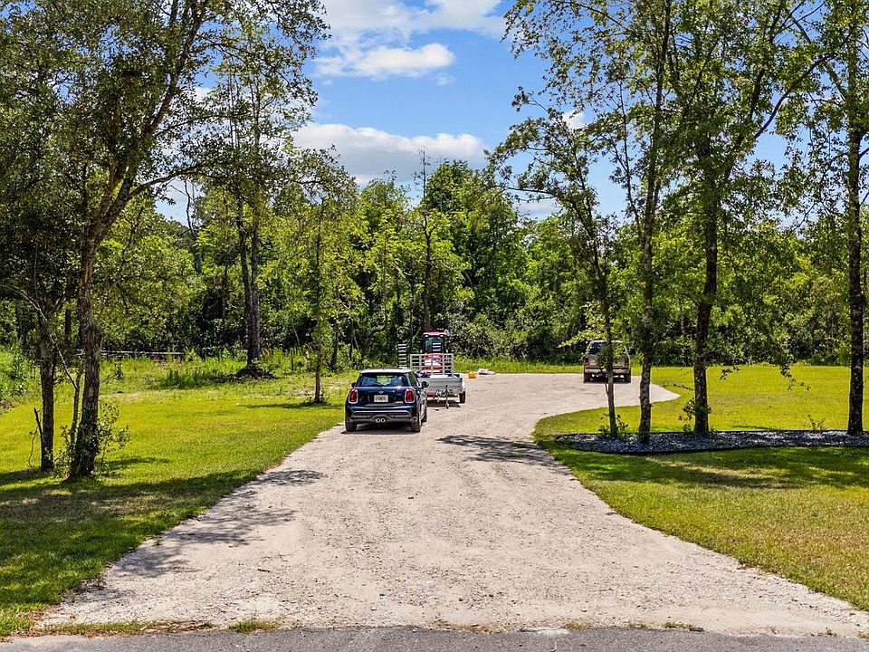 2nd image of 2196 Eastwoods Dr.