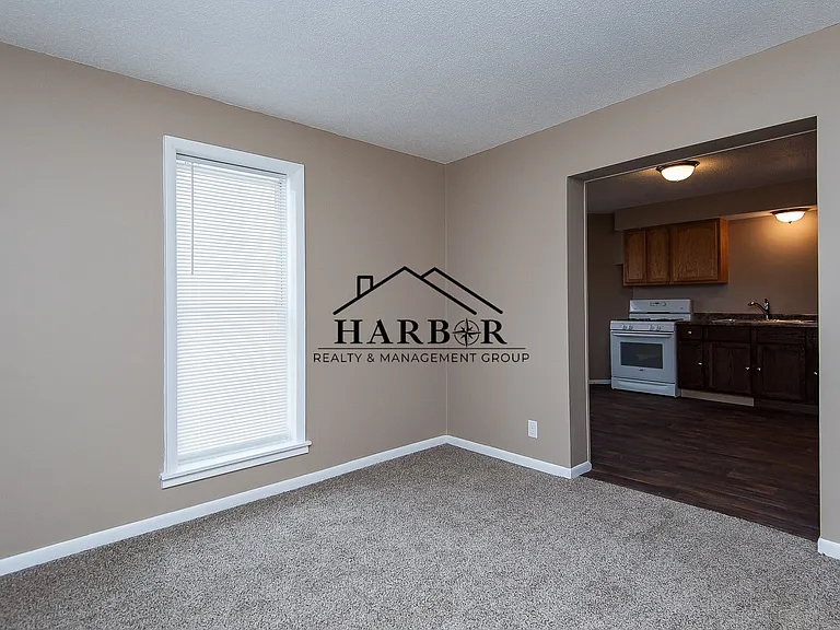 723 E Center St #1 — Photo 3