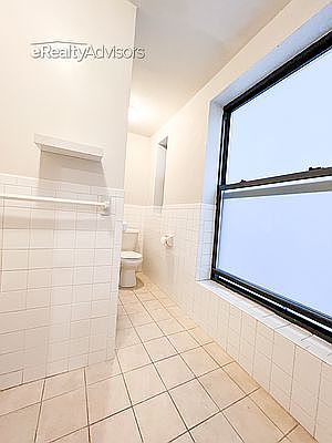 5th image of 325 E 14th St #3A