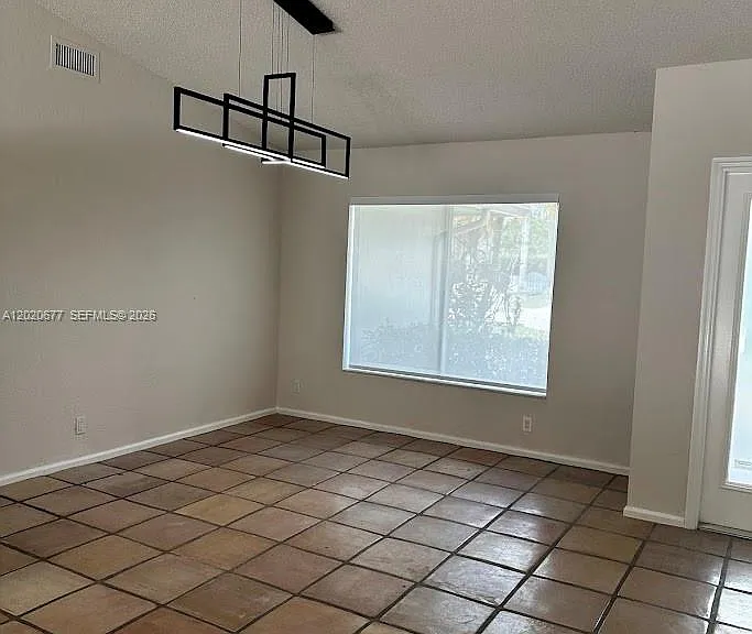 1200 NW 101st Ave — Photo 7