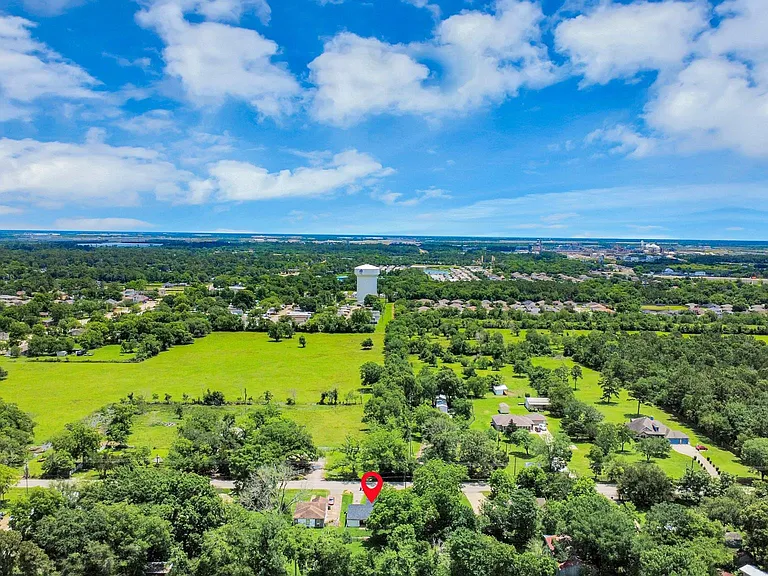 3603 Crosby Cedar Bayou Rd — Photo 4