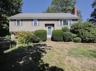 7 Eric Ln, North Attleboro, MA 02760