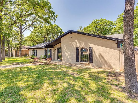 3rd image of 5411 Waterview Dr