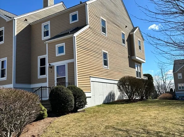2 Camelot Dr #2, Worcester, MA 01602