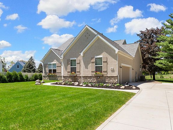 4th image of 91 Boyd Dr