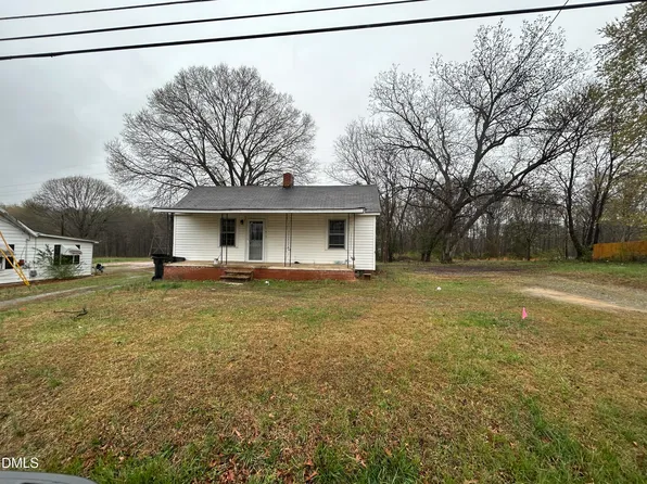 1615 Cadiz St, Burlington, NC 27217