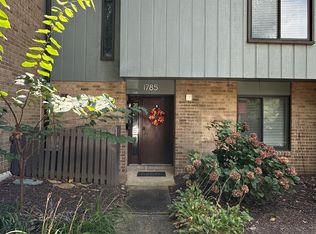 1785 Ivy Oak Sq, Reston, VA 20190
