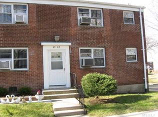 6902 218th St #2, Oakland Gardens, NY 11364