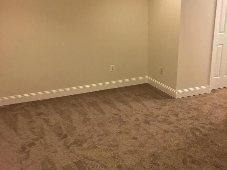 8911 Oakwood Way — Photo 15