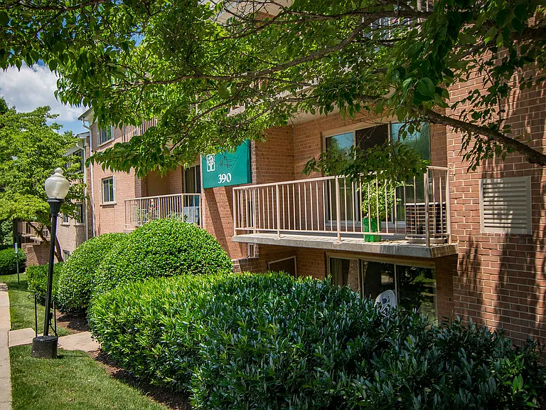 Spring Ridge Apartments Building Exterior 23