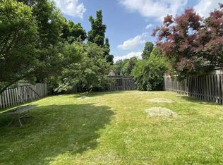 1593 Parish Ln, Oakville, ON L6M 3E2