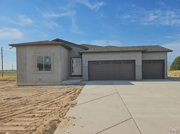 340 E Parkridge Dr, Pueblo West, CO 81007