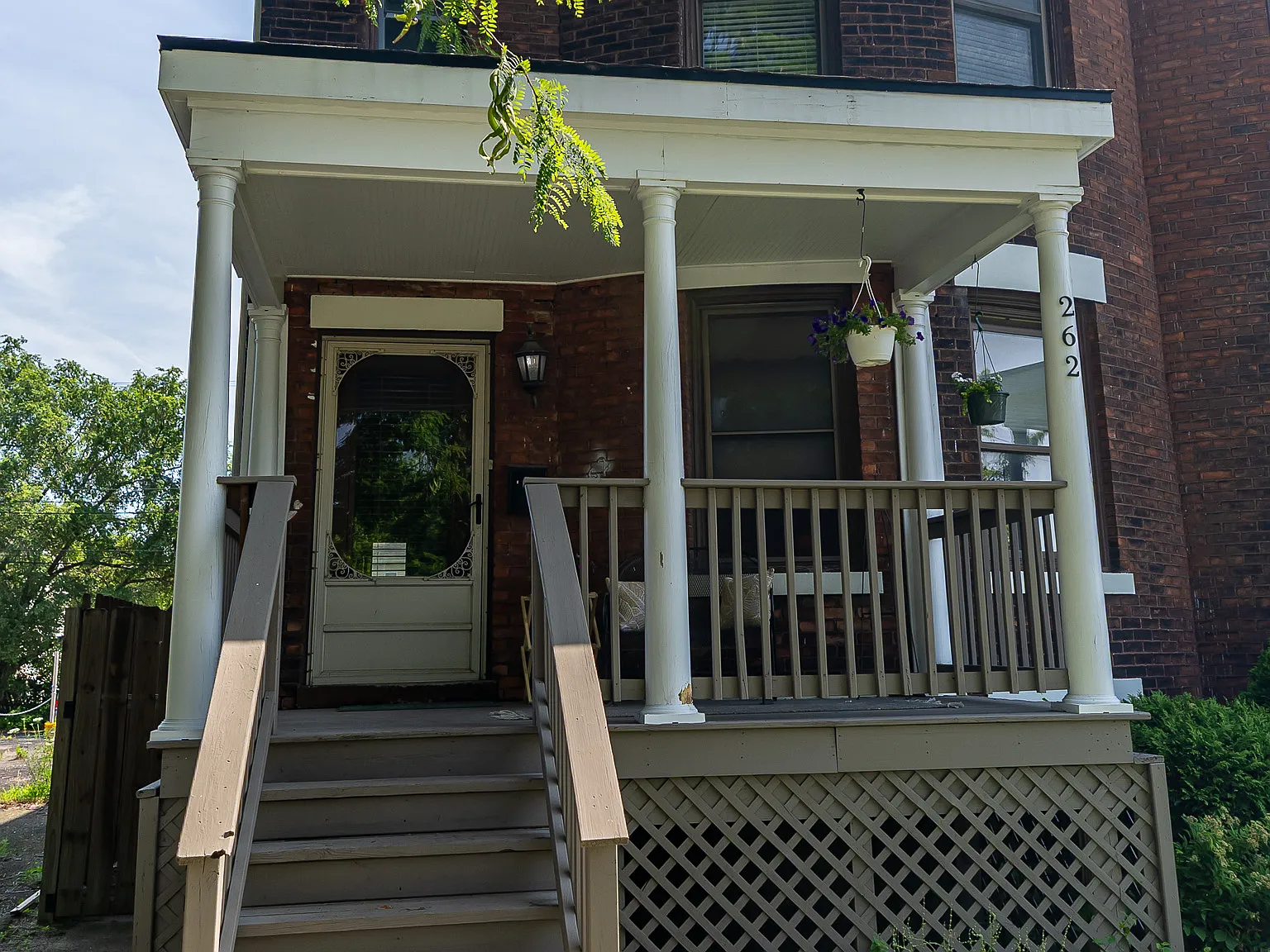 4 bed, 1.5 bath, 1800 sqft, $2,250 — Photo 1