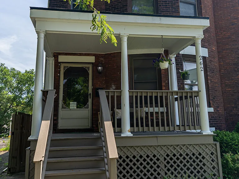 262 W Grand Blvd — Photo 1