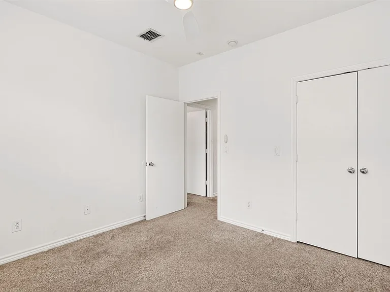 4050 McKinney Ave #12 — Photo 17