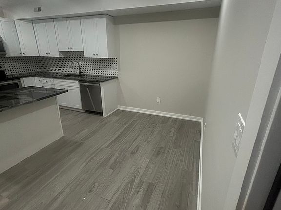 4th image of 852 N 41st St #1